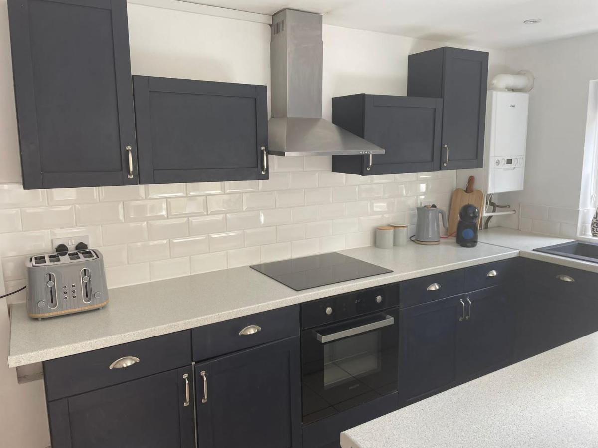 Penarth Townhouse Close To Cardiff & Bay ภายนอก รูปภาพ